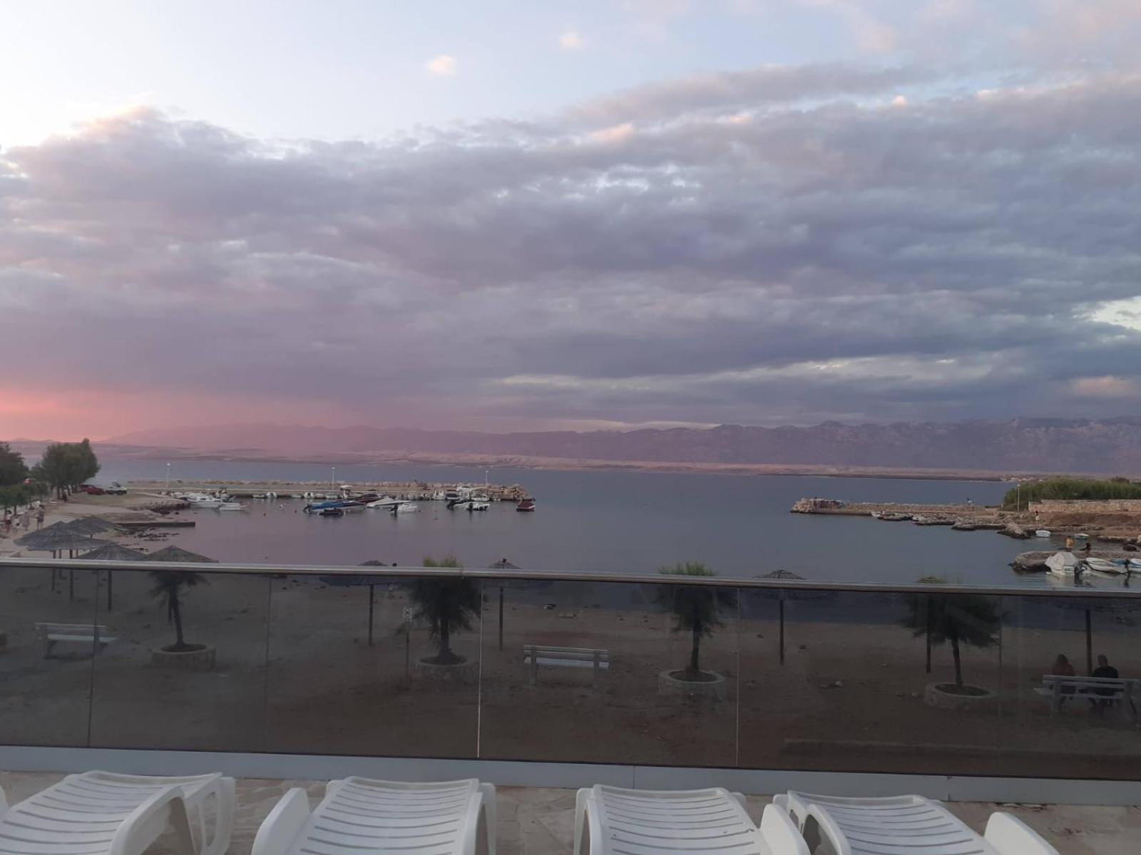 Apartmani Tudek Vir Buitenkant foto