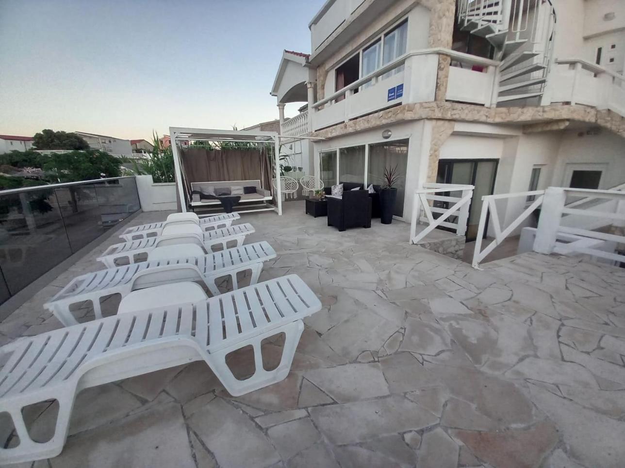 Apartmani Tudek Vir Buitenkant foto